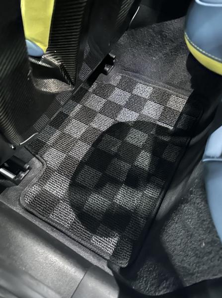 Phase 2 Motortrend (P2M) Race Carpet Floor Mats 3pc Set - BMW G20 G280 3 Series & M3 (2019+)